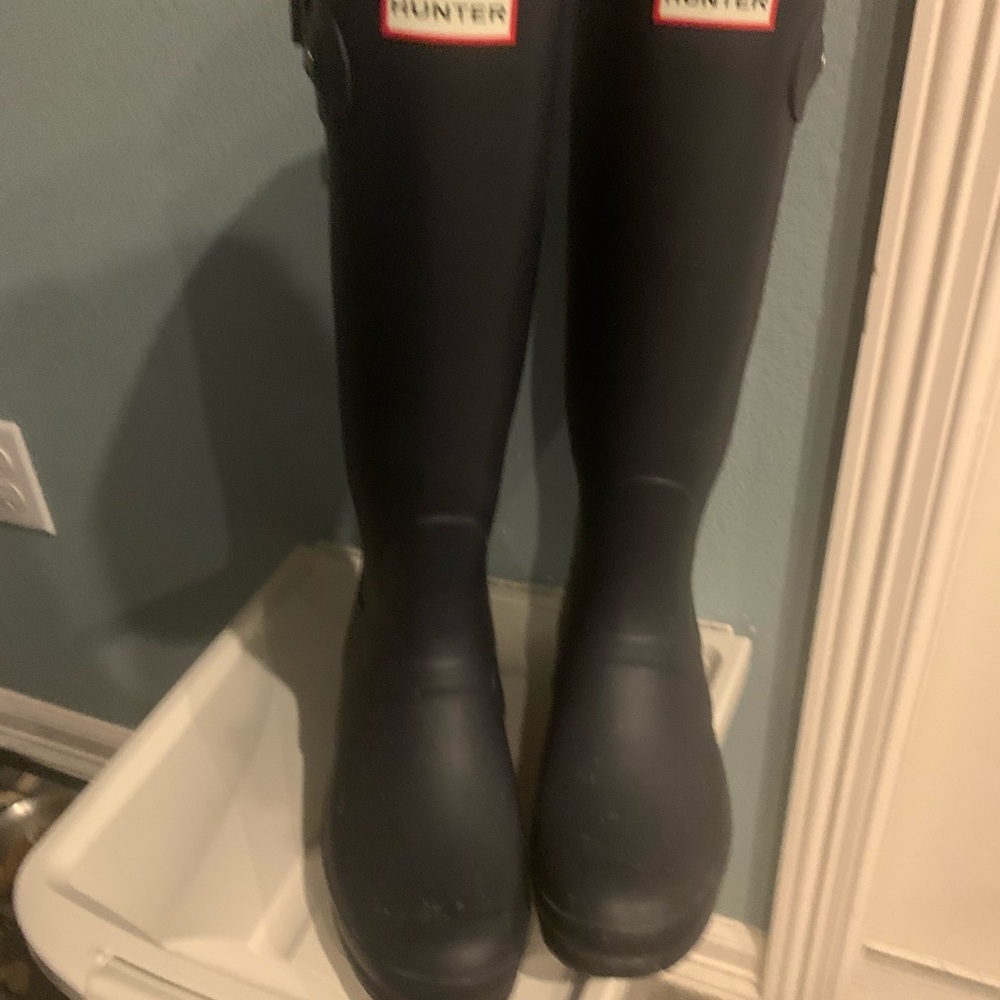 Used 2 or 3 times Hunter Rain Boots!